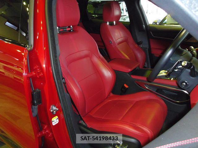 Jaguar F-PACE 2021-05 610645-24