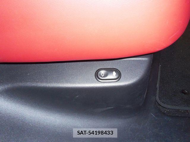 Jaguar F-PACE 2021-05 610645-26