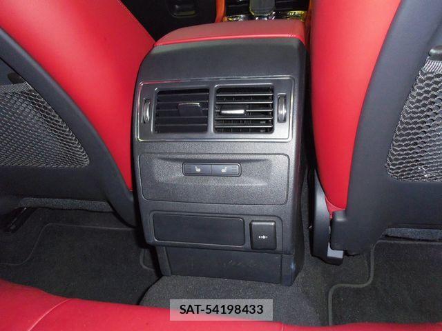 Jaguar F-PACE 2021-05 610645-27