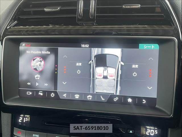 Jaguar F-PACE 2018-05 704990-9