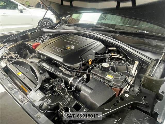 Jaguar F-PACE 2018-05 704990-11