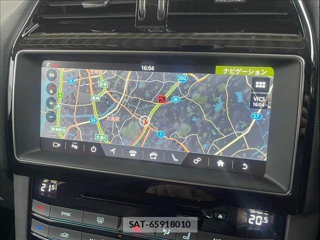 Jaguar F-PACE 2018-05 704990-2