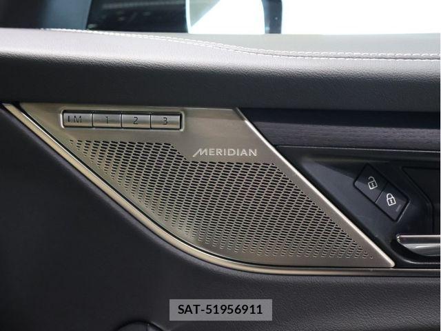 Jaguar F-PACE 2024-11 1016060-24