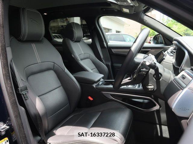 Jaguar F-PACE 2024-01 1181789-15