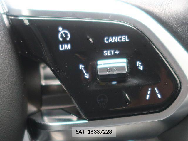 Jaguar F-PACE 2024-01 1181789-6