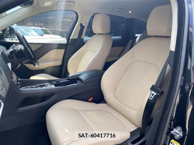 Jaguar F-PACE 2019-03 1221996-12
