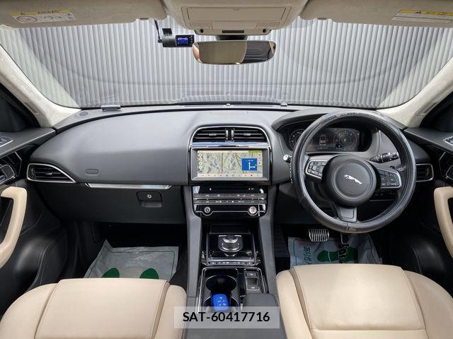 Jaguar F-PACE 2019-03 1221996-1