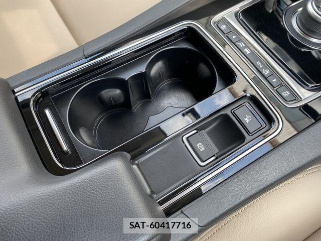 Jaguar F-PACE 2019-03 1221996-19