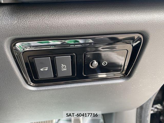 Jaguar F-PACE 2019-03 1221996-25