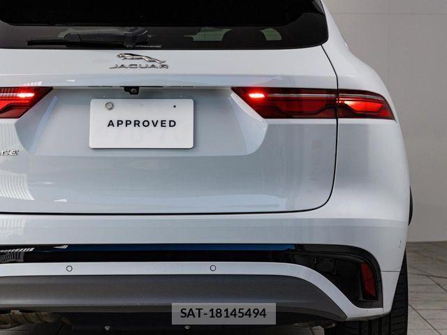 Jaguar F-PACE 2021-08 2099713-12
