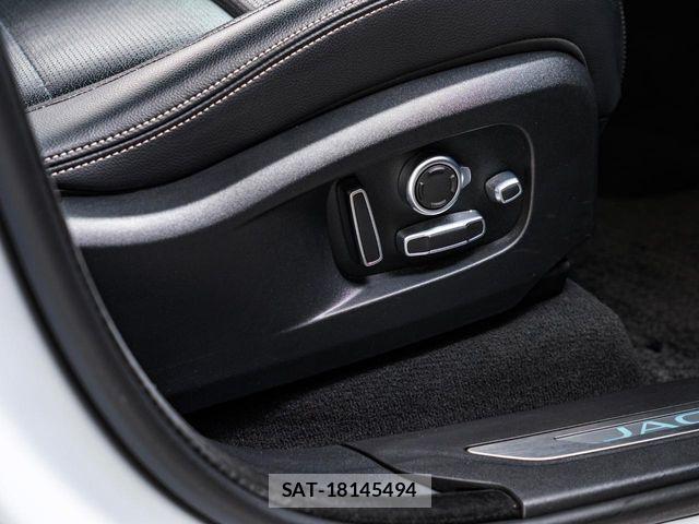 Jaguar F-PACE 2021-08 2099713-5