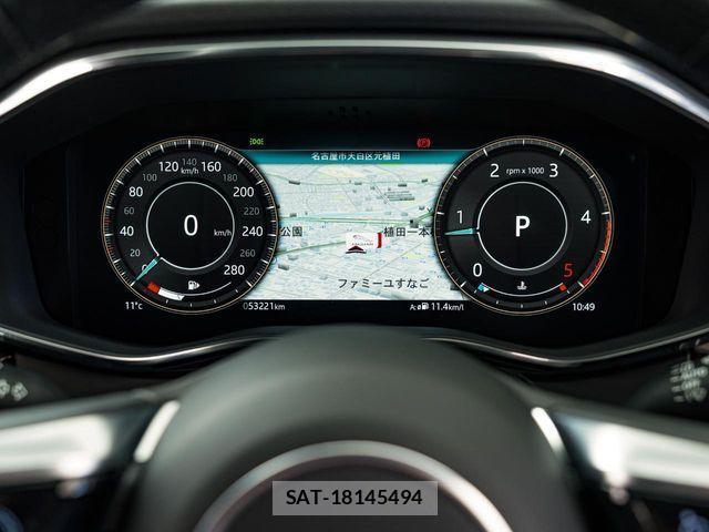 Jaguar F-PACE 2021-08 2099713-6