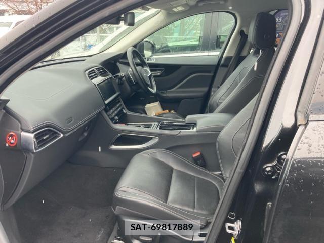 Jaguar F-PACE 2017-09 2350128-13