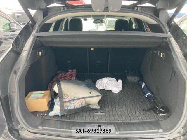 Jaguar F-PACE 2017-09 2350128-16