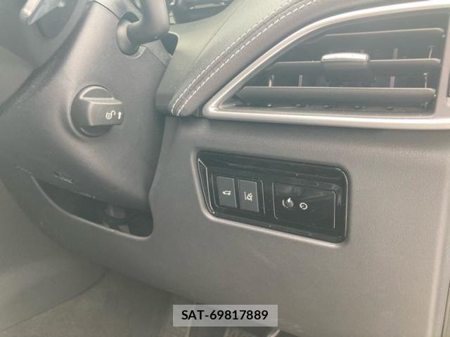 Jaguar F-PACE 2017-09 2350128-22