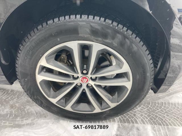 Jaguar F-PACE 2017-09 2350128-5