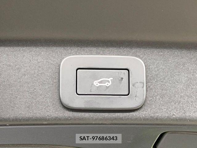 Jaguar F-PACE 2024-05 3672591-10