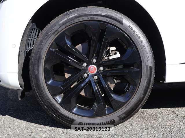 Jaguar F-PACE 2023-09 4594172-19