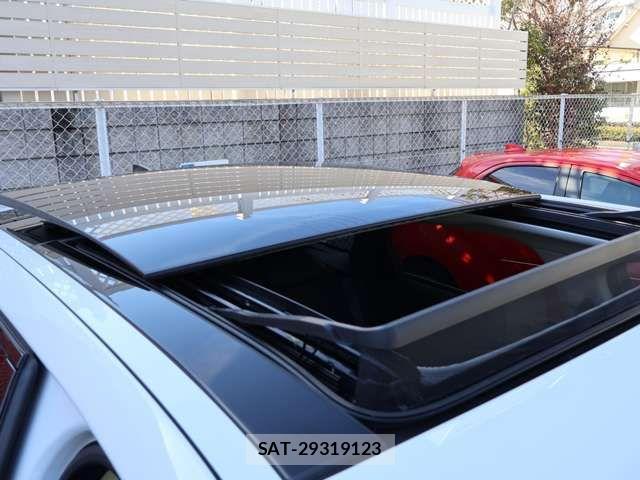 Jaguar F-PACE 2023-09 4594172-5