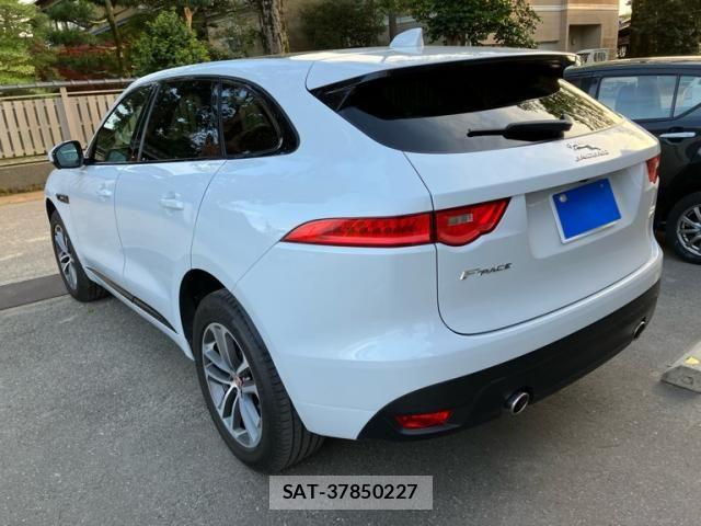 Jaguar F-PACE 2017-06 6545288-9