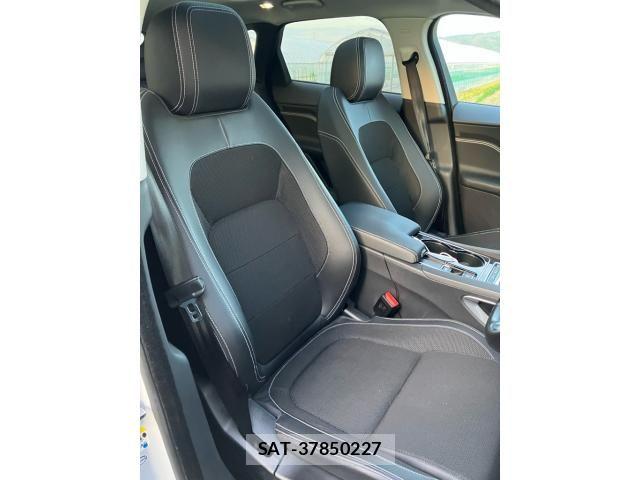 Jaguar F-PACE 2017-06 6545288-16