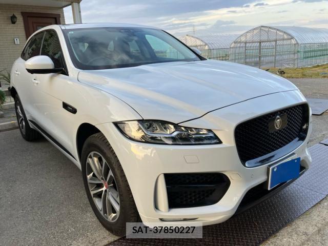 Jaguar F-PACE 2017-06 6545288-1