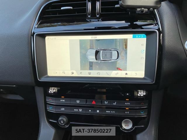 Jaguar F-PACE 2017-06 6545288-27