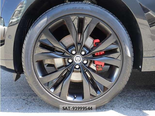 Jaguar F-PACE 2024-07 6612397-9