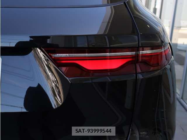 Jaguar F-PACE 2024-07 6612397-11