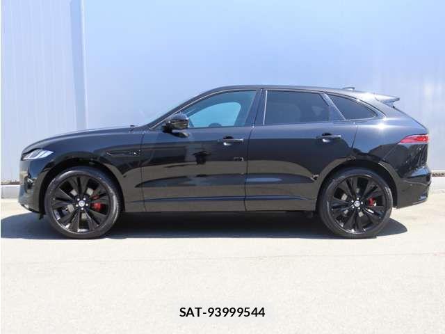 Jaguar F-PACE 2024-07 6612397-4