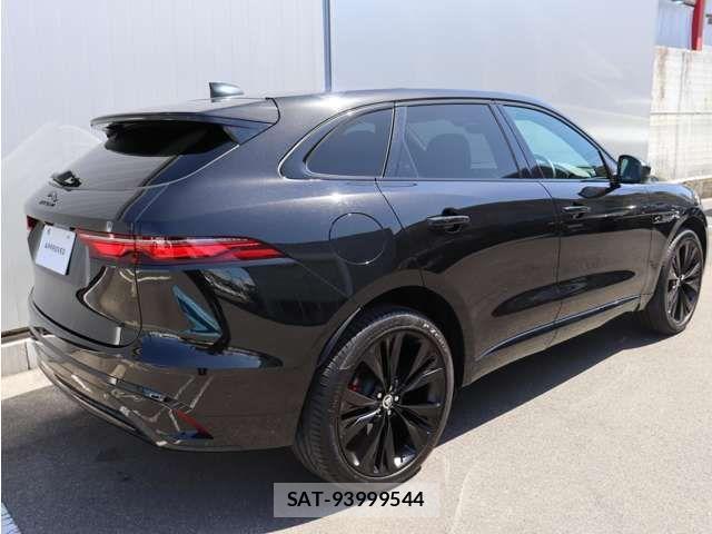 Jaguar F-PACE 2024-07 6612397-7