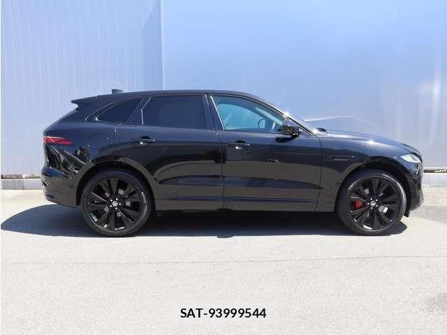 Jaguar F-PACE 2024-07 6612397-8