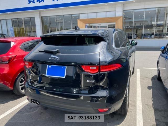 Jaguar F-PACE 2018-01 6672003-2