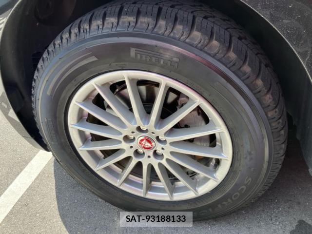 Jaguar F-PACE 2018-01 6672003-7