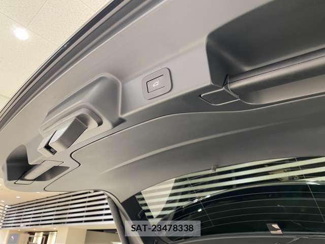 Jaguar F-PACE 2022-09 6676404-19