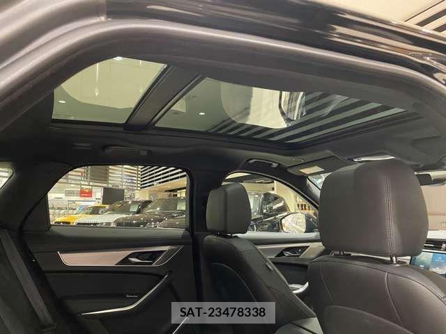 Jaguar F-PACE 2022-09 6676404-3