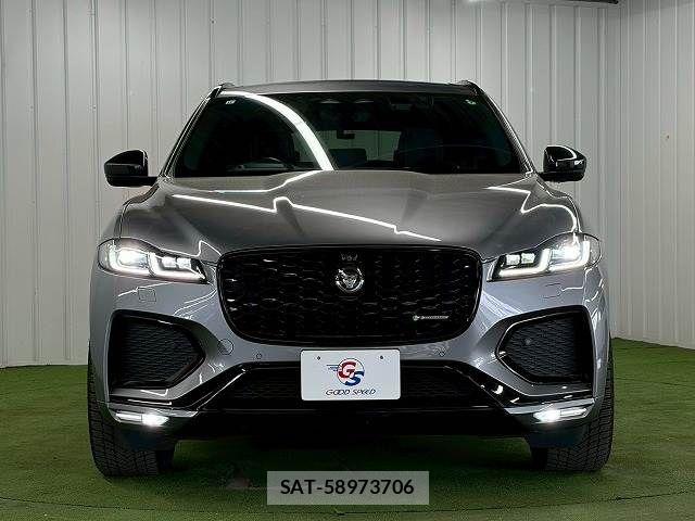 Jaguar F-PACE 2021-11 6815375-12