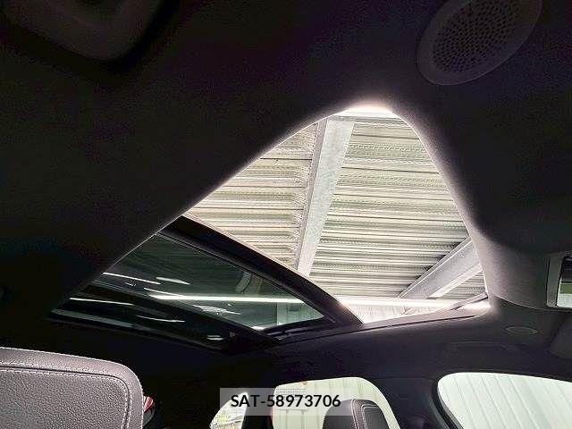 Jaguar F-PACE 2021-11 6815375-2