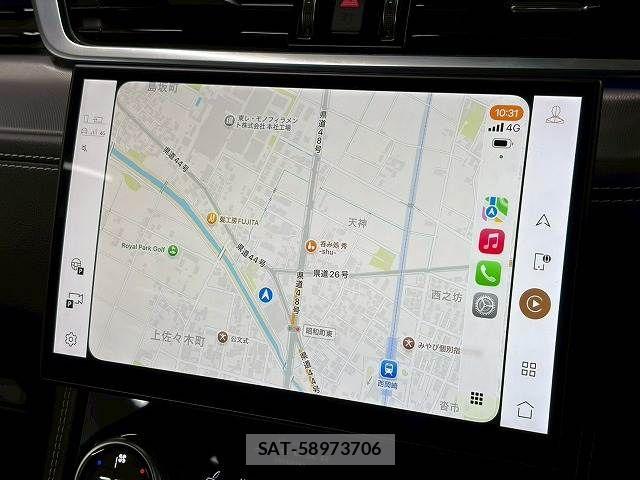 Jaguar F-PACE 2021-11 6815375-4