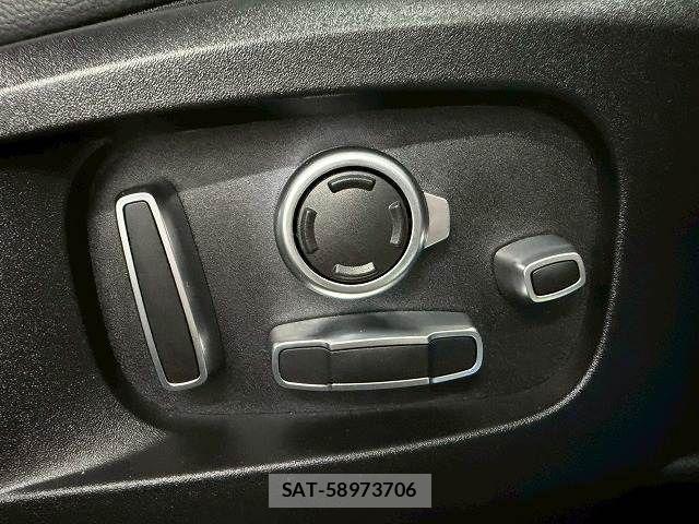 Jaguar F-PACE 2021-11 6815375-8