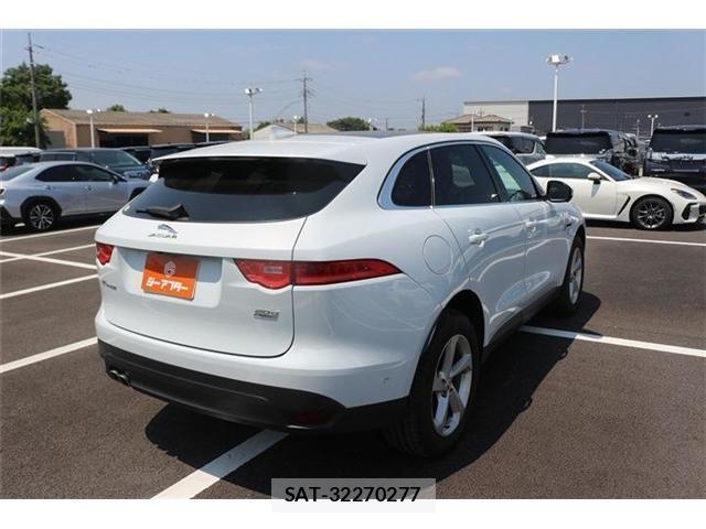 Jaguar F-PACE 2016-06 6906802-20