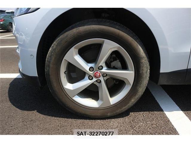 Jaguar F-PACE 2016-06 6906802-23