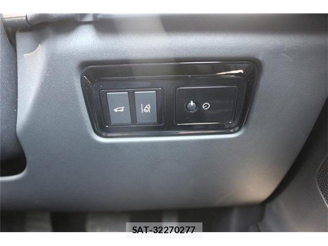 Jaguar F-PACE 2016-06 6906802-4