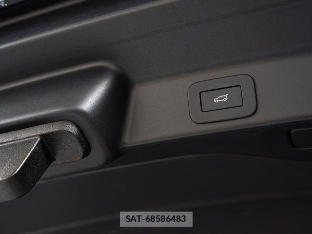 Jaguar F-PACE 2025-03 7020647-13