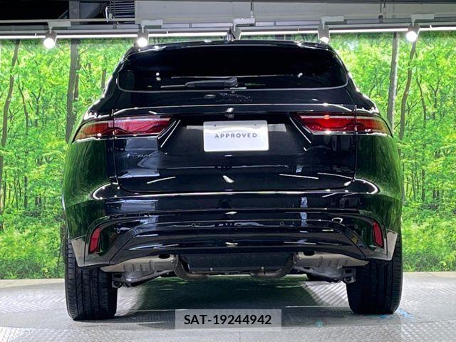 Jaguar F-PACE 2022-11 7220004-18