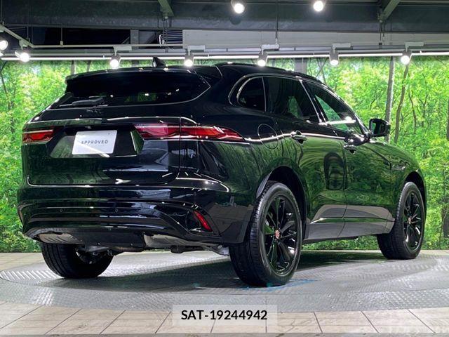 Jaguar F-PACE 2022-11 7220004-19