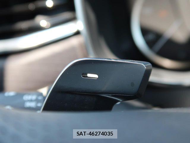 Jaguar F-PACE 2022-10 7220003-13