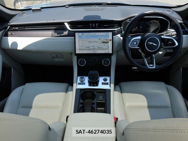 Jaguar F-PACE 2022-10 7220003-1