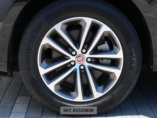 Jaguar F-PACE 2022-02 7220000-10
