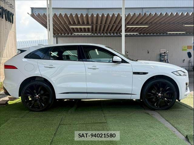 Jaguar F-PACE 2019-03 7261845-14